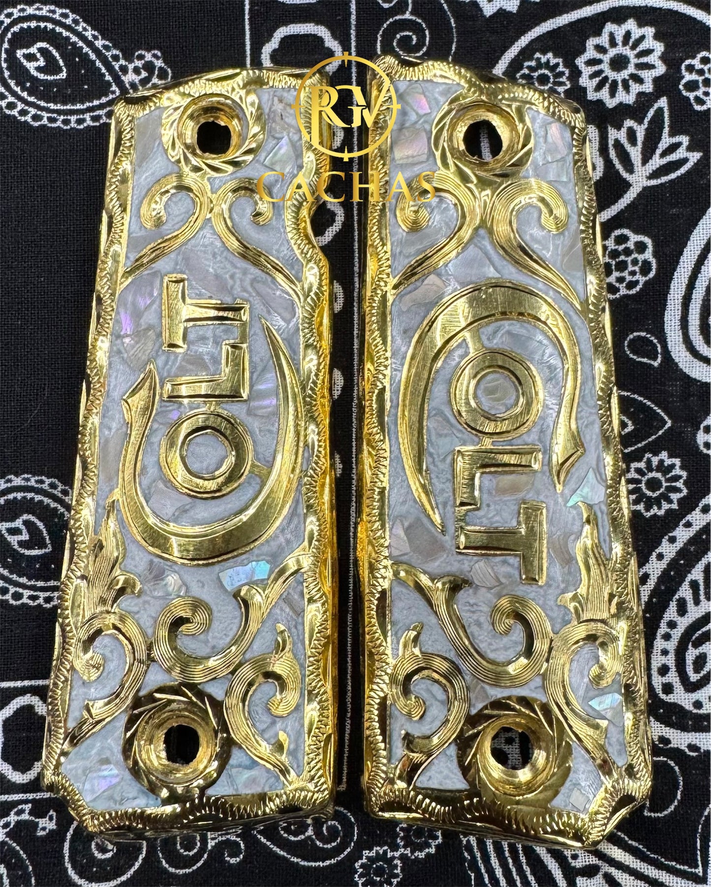1911 Full Size Colt Logo Nacar Grips