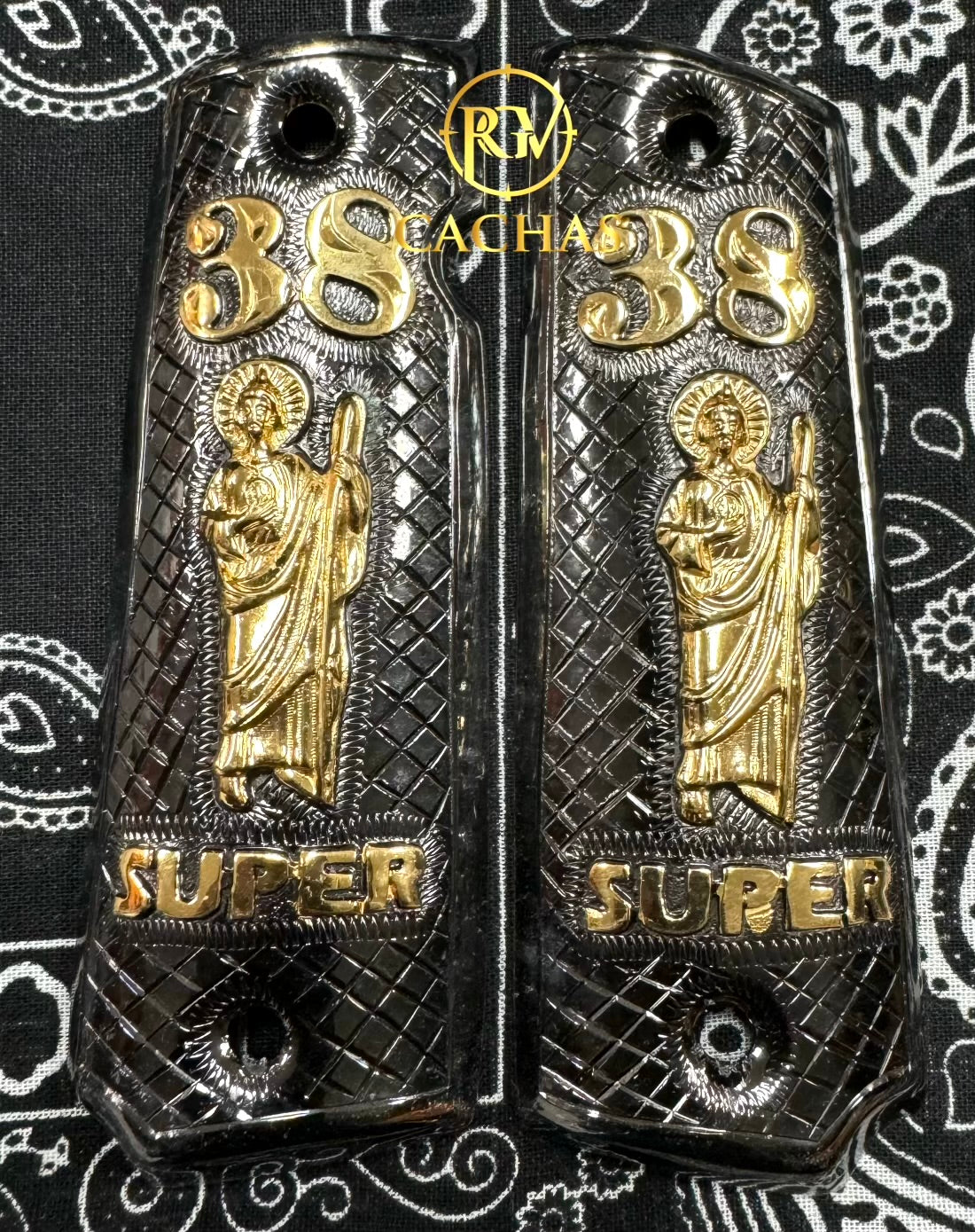 1911 Full Size San Judas 38 Super Grips