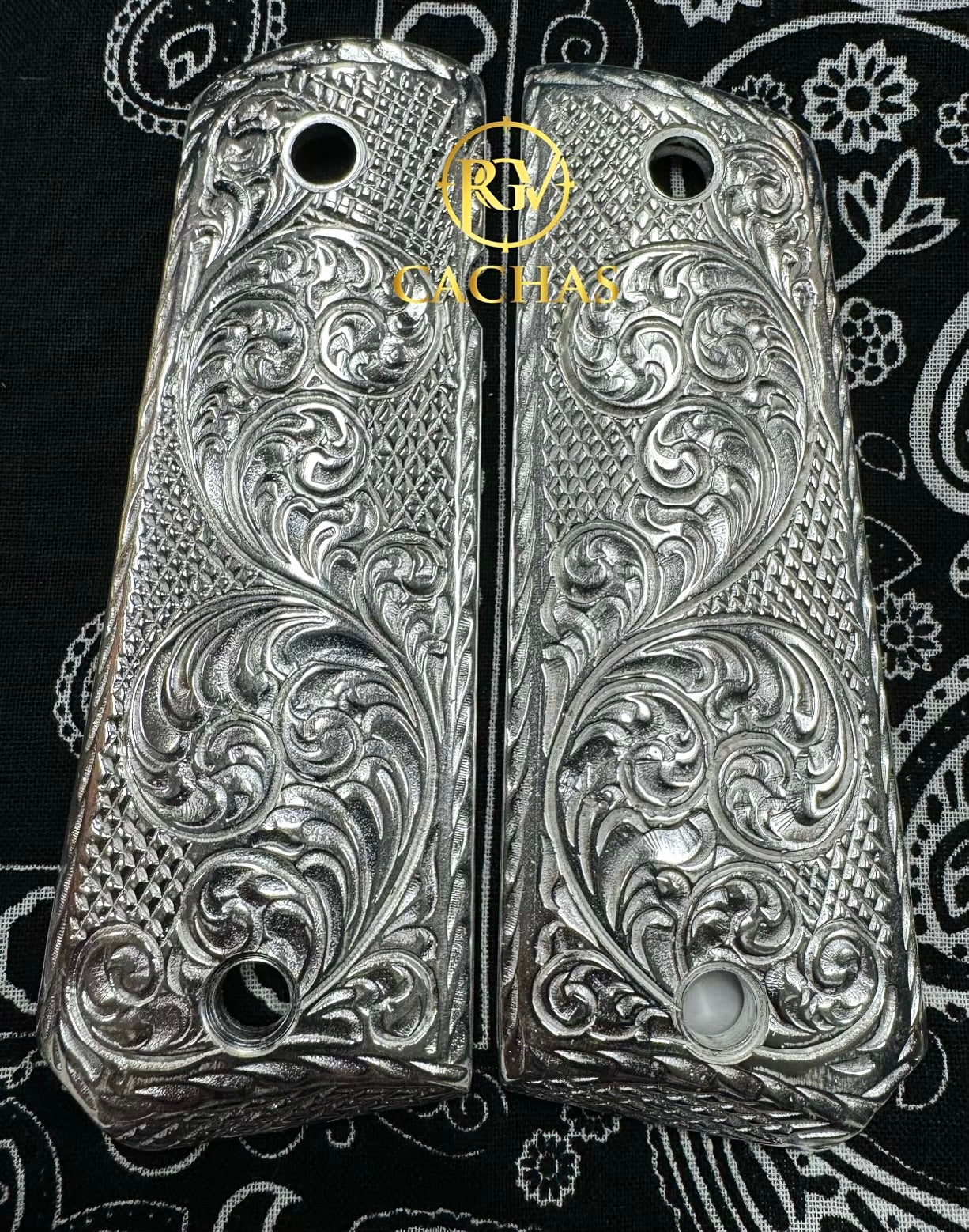 1911 Full Size Scroll Stippled Grips